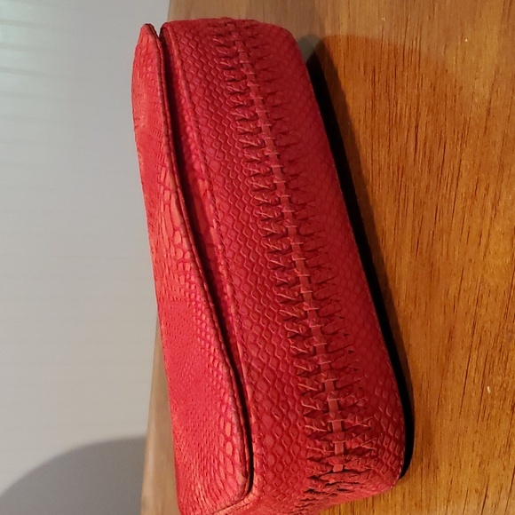 Cashhimi snake embossed suede bag - Picture 7 of 14